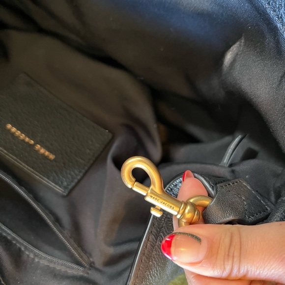 Marc Jacobs  “Anchor Bag” Black Leather Tote Crossbody Bag - Picture 7 of 10